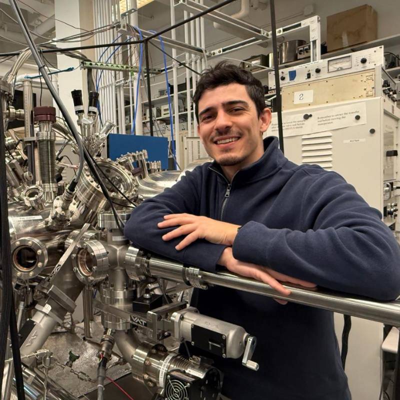 Camilo Jaramillo en el Princeton Plasma Physics Laboratory, un laboratorio nacional de Estados Unidos enfocado en el desarrollo de energía de fusión. FOTO: Cortesía 