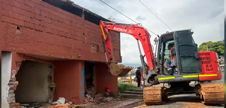 Autoridades tumbaron casa usada como plaza de vicio en el centro de Medellín