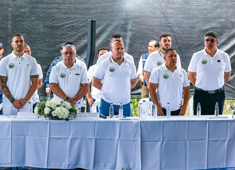 A los 23 máximos voceros de la mesa de la paz urbana se les levantaron las órdenes de captura, pero son pocas las claridades de lo que significaría este beneficio para los ya condenados. FOTO MANUEL SALDARRIAGA