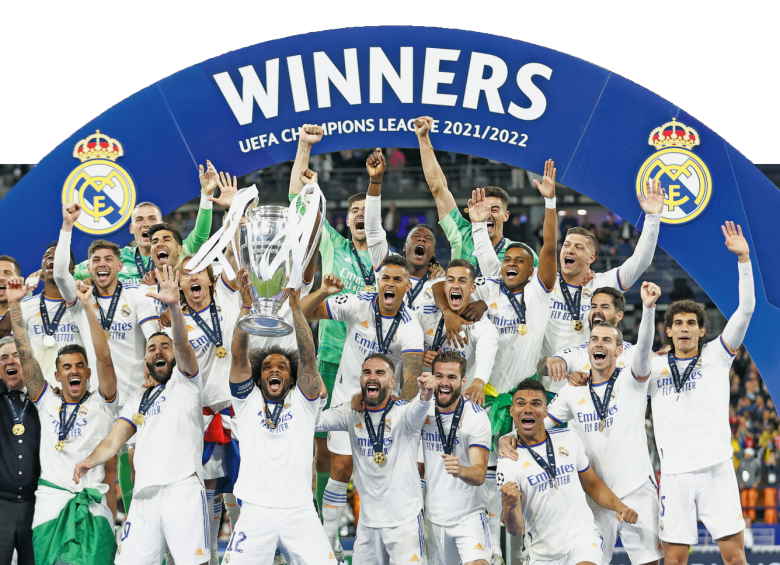 En la imagen aparece el plantel del Real Madrid festejando la Champions. Marcelo está levantando el trofeo, el brasileño acumuló su cuarta corona de la Liga de Campeones. FOTO EFE