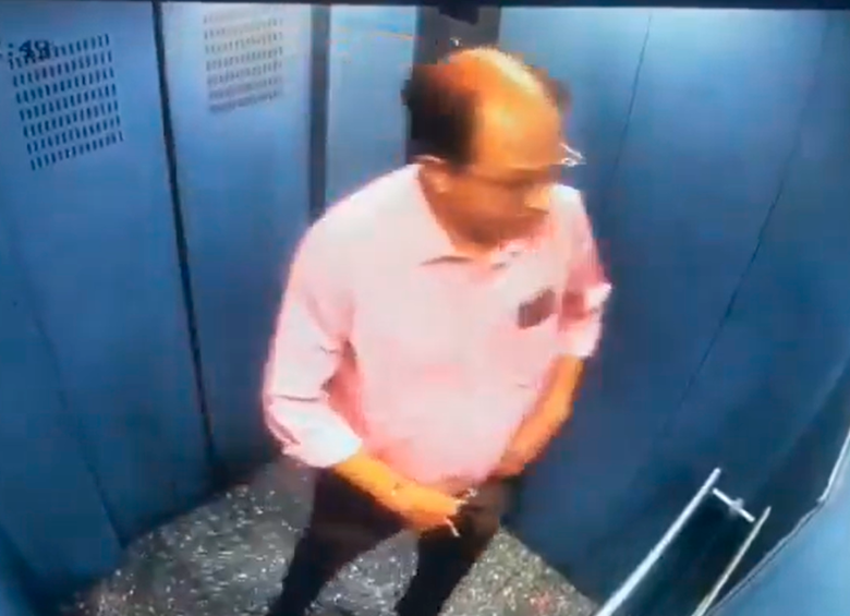 EN VIDEO: Un hombre se salvó de ser aplastado por un ascensor