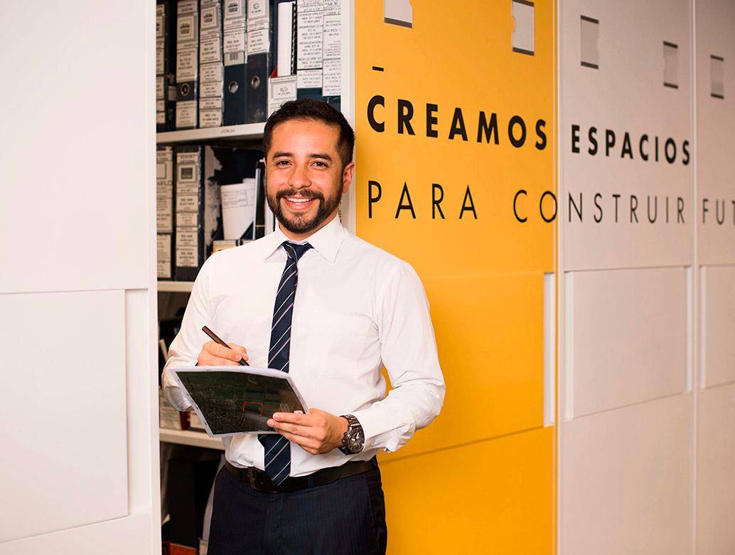 Oficiales de construcción y maestros de obra son algunos de los perfiles que más busca Amarilo. FOTO: CORTESÍA