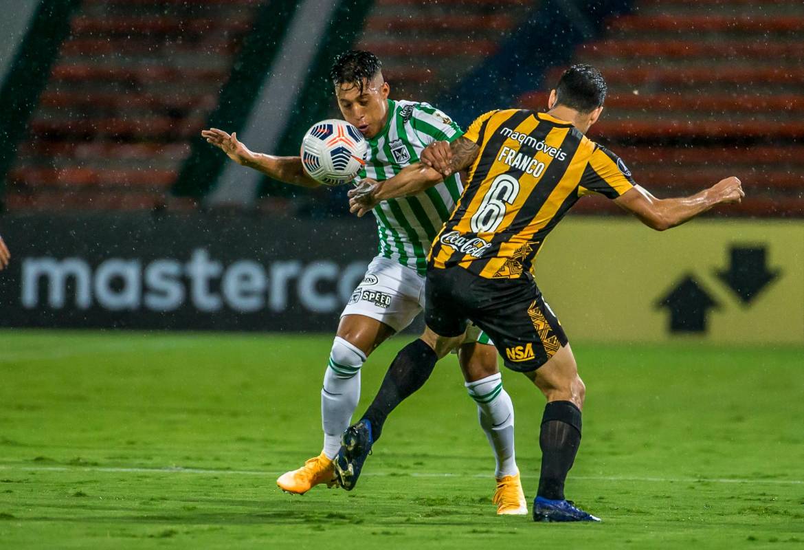 Sebastián Gómez se ha ganado la confianza del técnico y se consolida en el medio campo del conjunto verde. FOTO JUAN ANTONIO SÁNCHEZ OCAMPO 