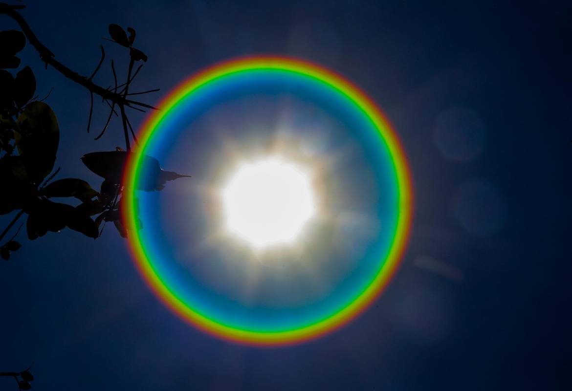 Este halo Solar se viene presentando desde el pasado 1 de marzo y se ha podido observar en varios ciudades de Colombia. FOTO: Jaime Pérez