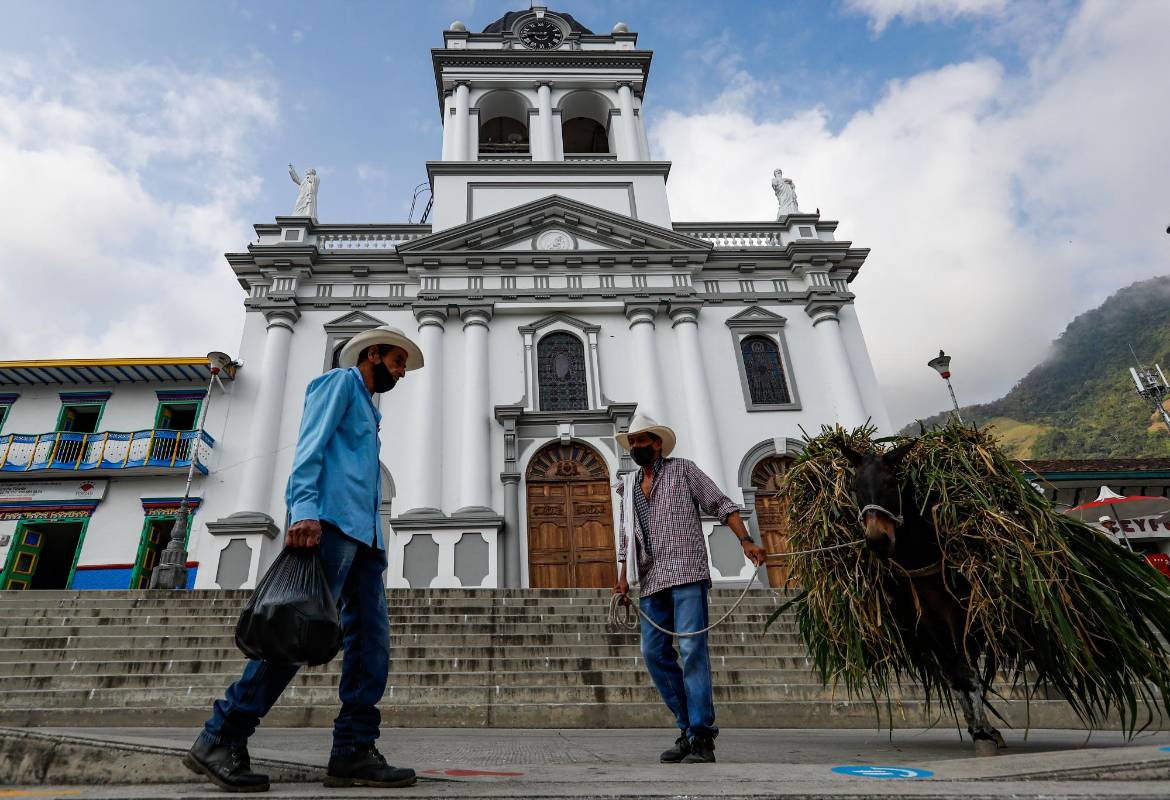 Podría decirse que es el último vecino que queda en pie en esta vereda del corregimiento La Otramina, en Titiribí. Foto: Manuel Saldarriaga Quintero.