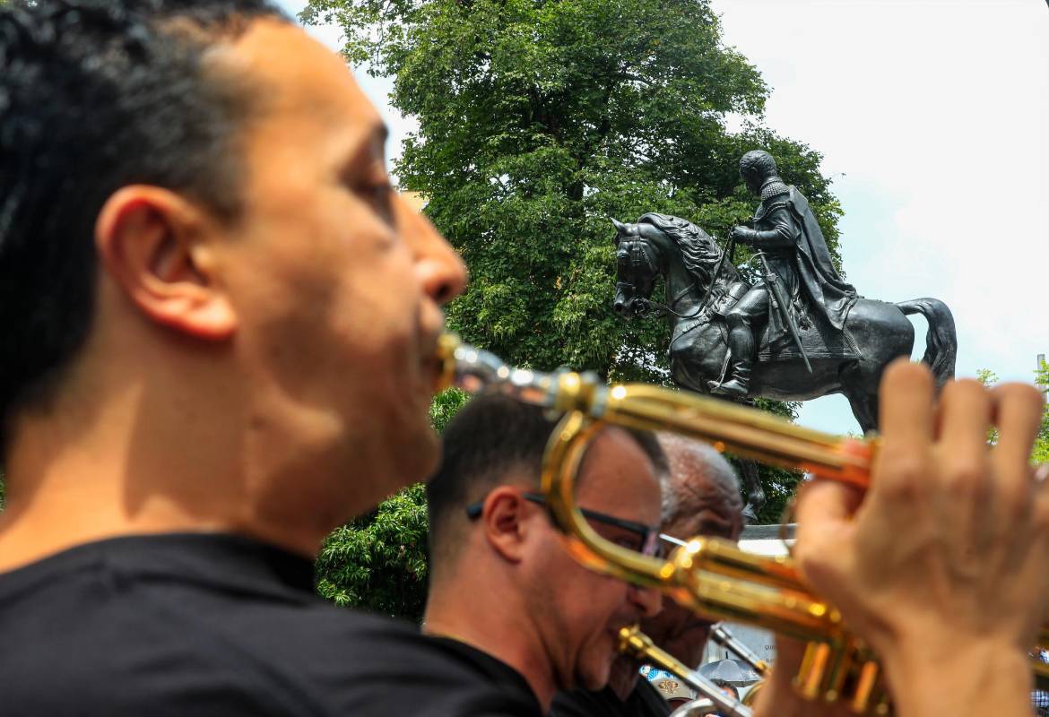 Este concierto fue la apertura del programa denominado “Serenata Filarmónica”, en el que la orquesta llevará su música a diferentes escenarios de la ciudad. Foto: MANUEL SALDARRIAGA QUINTERO.