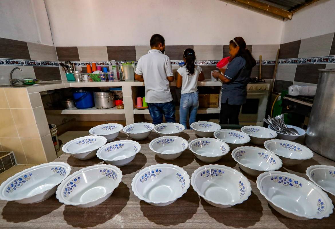 El comedor queda ubicado dentro de un espacio parroquial, para beneficio de los niños. 