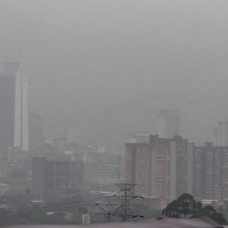 El Ideam advierte que la intensidad de las precipitaciones en las regiones Andina, Caribe y Orinoquía podría prolongarse durante los próximos tres meses, elevando el riesgo de inundaciones y deslizamientos. FOTO EL COLOMBIANO