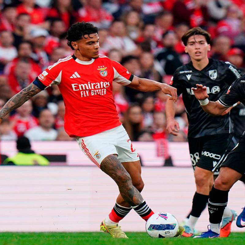 El colombiano Richard Ríos fue el mejor del Benfica en la victoria 3-0 ante Vitoria Guimaraes, por la fecha 27 de la Liga de Portugal. FOTO TOMADA X@SLBenfica