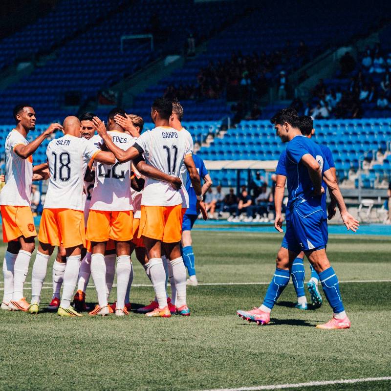 Países Bajos venció este lunes 2-1 a Uzbekistán. FOTO X-@OnsOranje