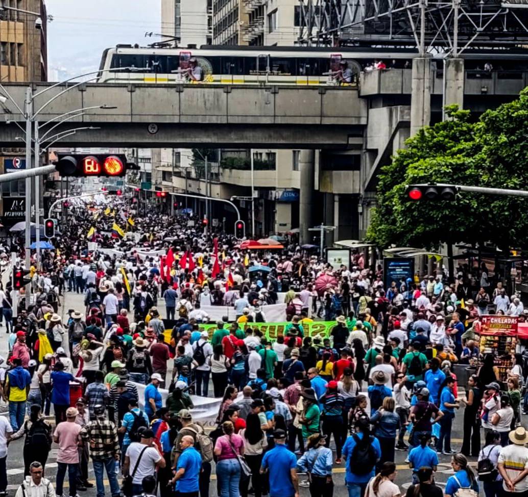 6.000 personas se manifestaron en las calles de Medellín a favor de las reformas promovidas por el presidente Gustavo Petro. FOTO: Camilo Suárez