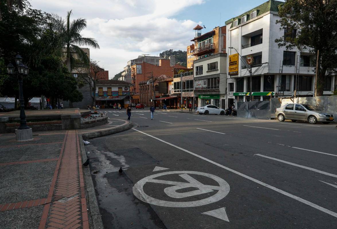 El municipio de Caldas desde la cinco de la tarde se evidencio el acatamiento a la medida del toque de queda. Foto: Manuel Saldarriaga Quintero.