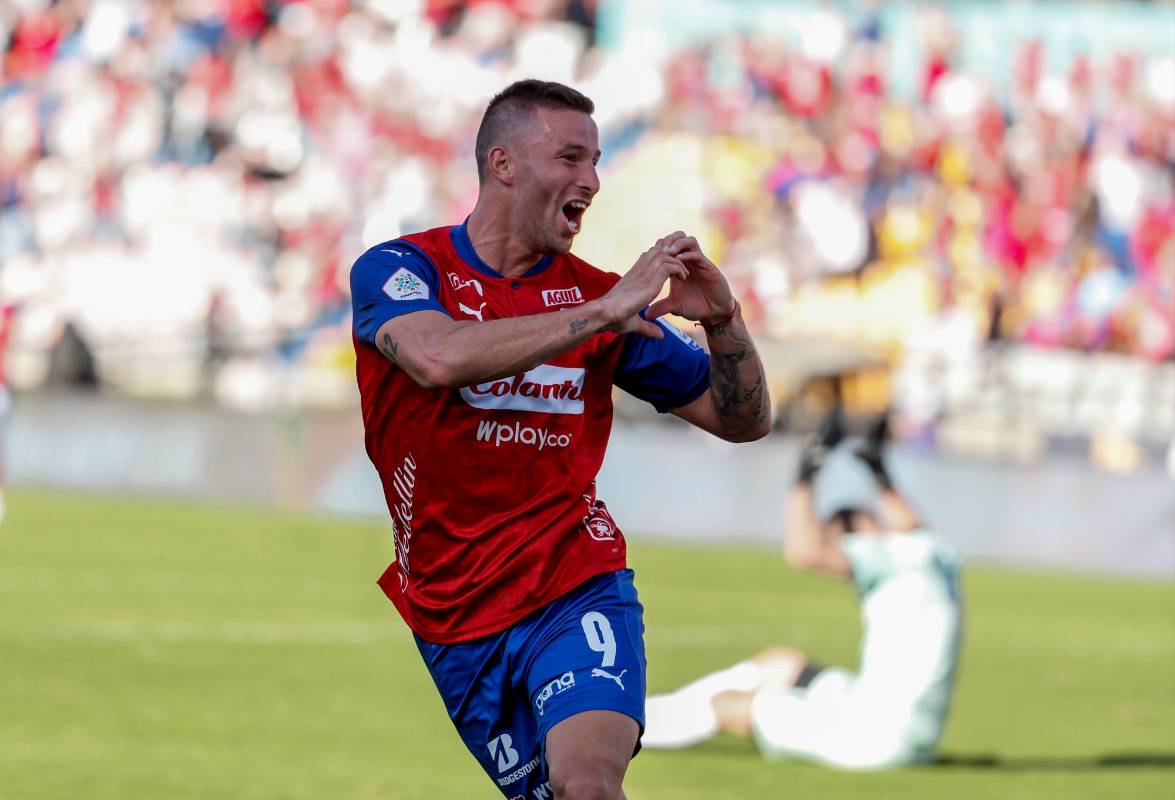 Luciano Pons anotó sus dos primeros goles con el equipo rojo de Antioquia. Foto: Juan Antonio Sánchez Ocampo