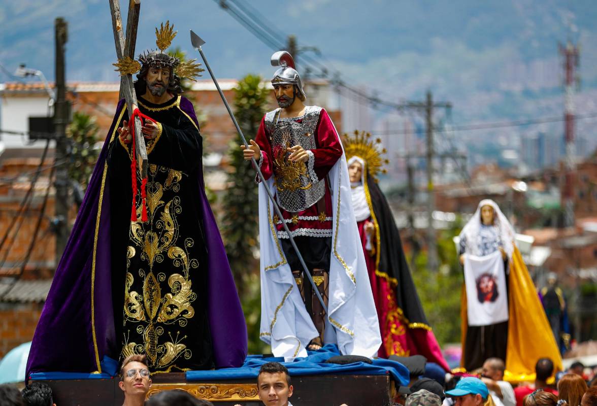 El regreso del Viacrucis se realizó en la mayoría de barrios de Medellín y el área metropolitana. Foto: Manuel Saldarriaga Quintero.