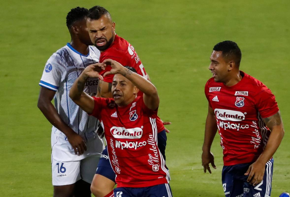 Luego de irse abajo en el marcador por el gol de Manuel Lucas a las cinco minutos del compromiso, al cuadro Poderoso le tocó remar en busca de un resultado positivo. Foto: Manuel Saldarriaga Quintero.