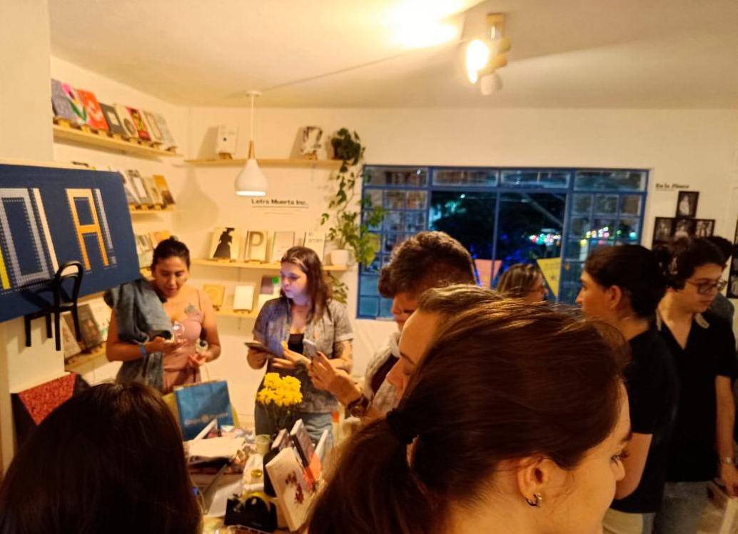 La primera edición de la Noche de Librerías se realizó el 19 de julio. FOTO @itacalibreriabar en Instagram