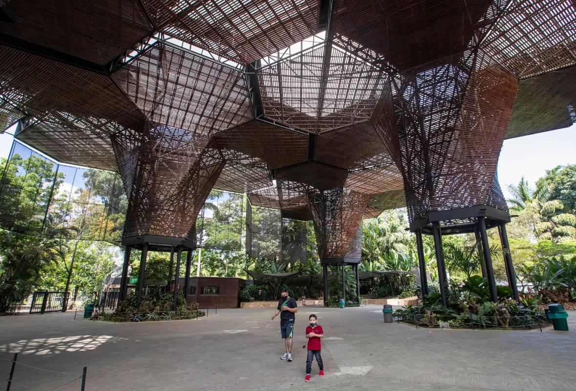 Cuenta con un recinto para eventos llamado el Orquideorama, un lugar arquitectónico para la exposición de flores. Foto: Manuel Saldarriaga quintero.