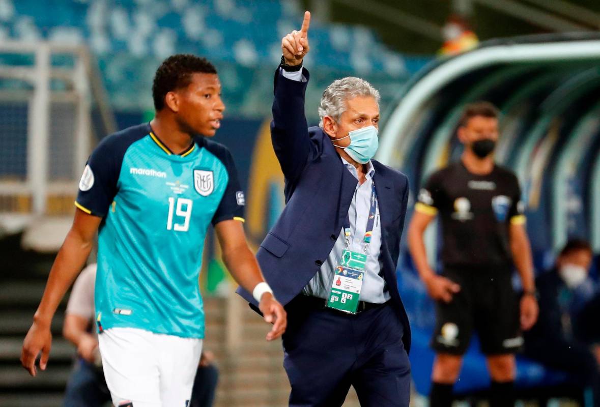 Colombia pudo neutralizar a los habilidosos y rápidos jugadores de Ecuador en el arranque de la Copa América. FOTO EFE 