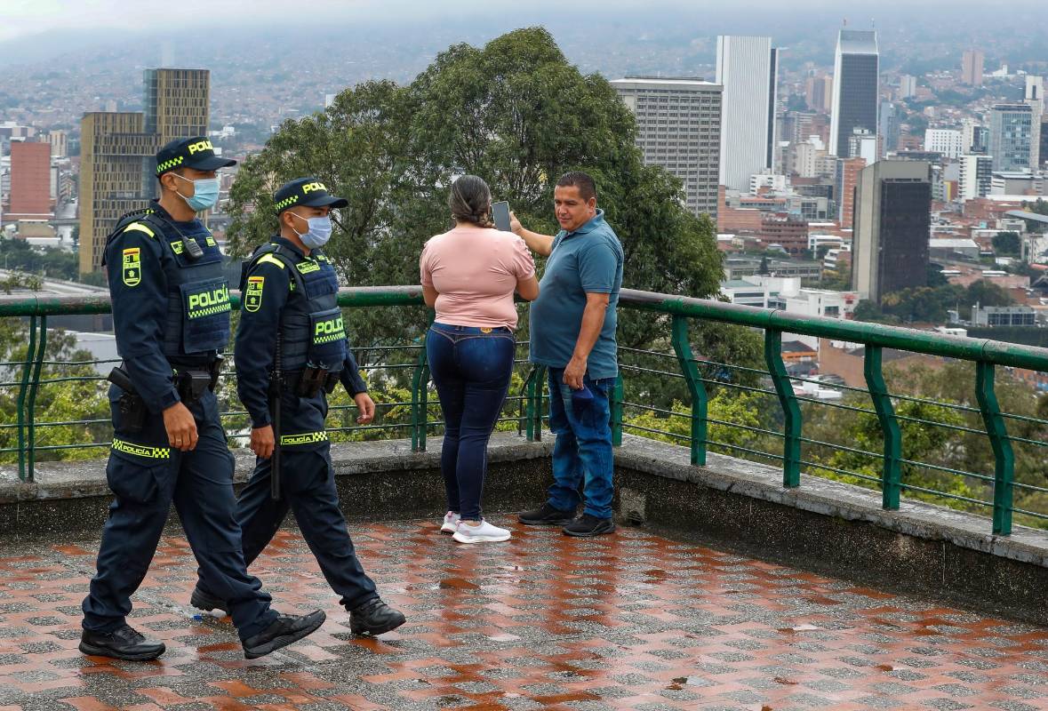 Vigilancia permanente en diferentes sitios turísticos del área metropolitana. FOTO: Manuel Saldarriaga