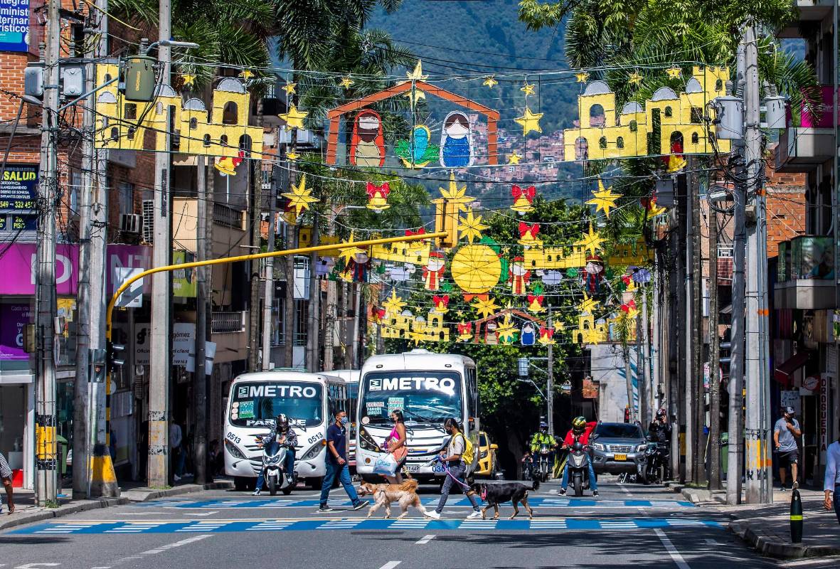 El alumbrado y las actividades en esta época del año sirven para fortalecer la reactivación económica. Foto: Camilo Suárez