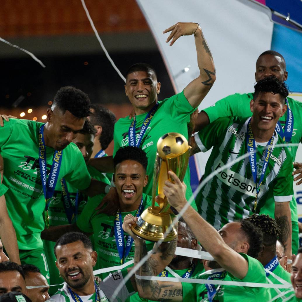 Los disturbios se registraron en la tribuna norte del estadio, zona ocupada por seguidores del Deportivo Independiente Medellín. Foto Camilo Suárez