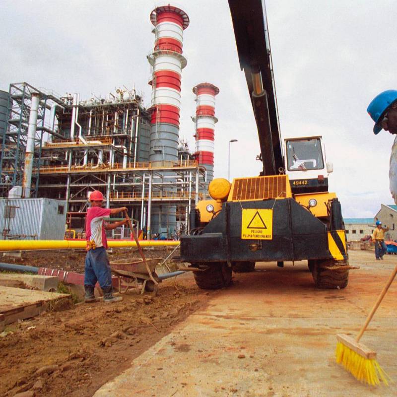 Las termoeléctricas operan a su tope en Colombia ante el bajo nivel de los embalses. FOTO: Manuel Saldarriaga