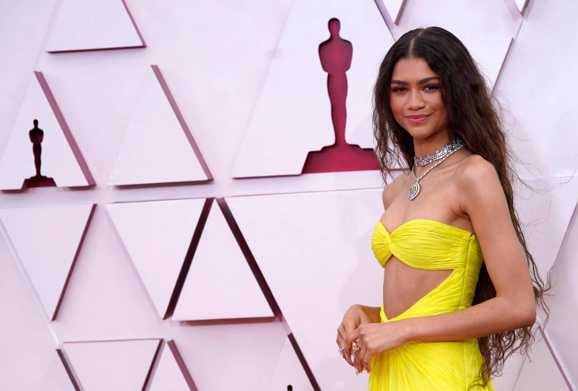 Zendaya eligió el amarillo. FOTO EFE