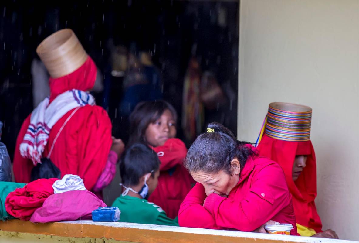 Entre los desplazados hay 385 niños hasta los cinco años y 495 adultos mayores. También hay indígenas emberá. Foto Juan Antonio Sánchez Ocampo