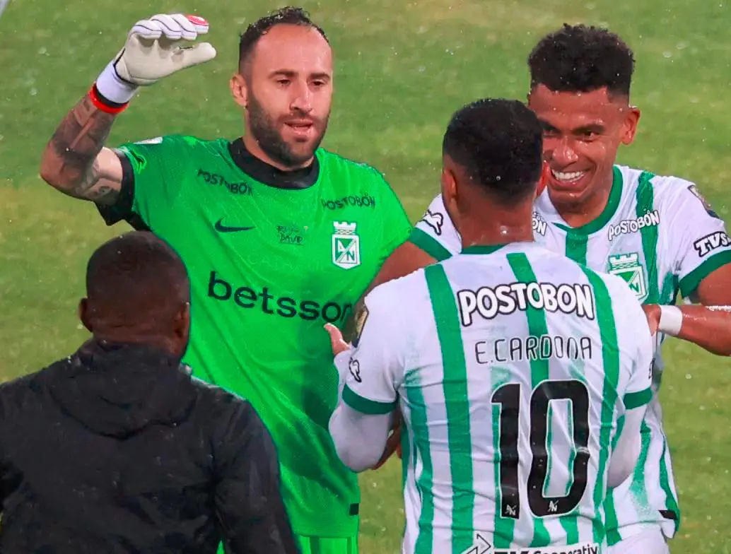 David Ospina, William Tesillo y Edwin Cardona, hombres de experiencia que deberán liderar al verde frente a Internacional. FOTO MANUEL SALDARRIAGA