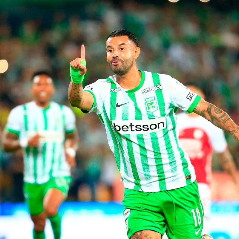 Edwin Cardona abrió el marcador para el cuadro verde. FOTO: CAMILO SUÁREZ
