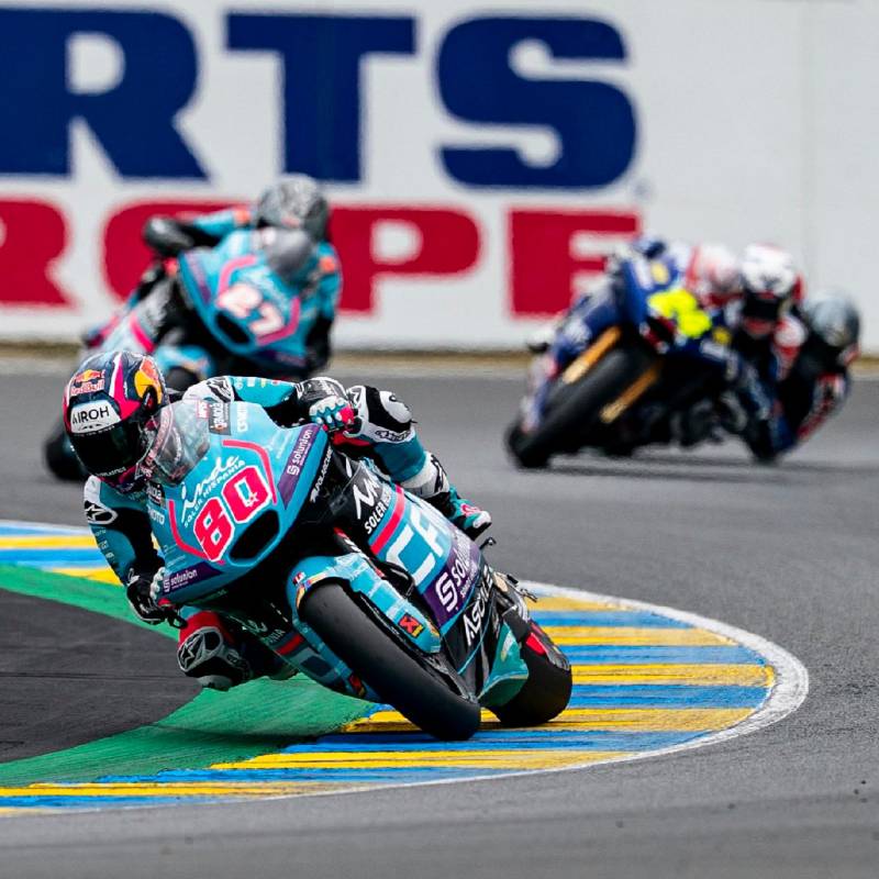 David Alonso cada vez se siente más cómodo en el Mundial de Moto2. FOTO @AsparTeam