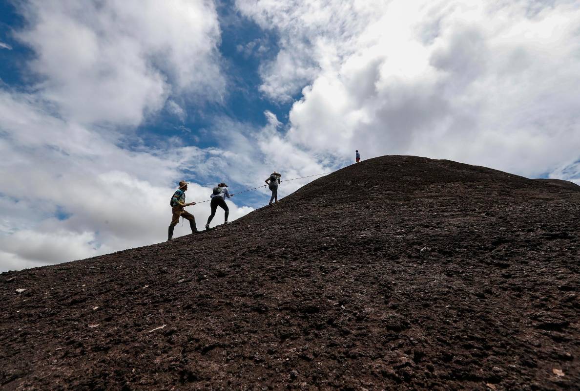 Los afloramientos rocosos, son una de las riquezas naturales que se extienden a lo largo del departamento. Foto: Manuel Saldarriaga Quintero.