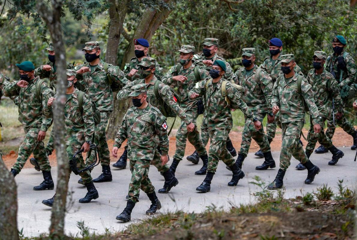 En los pelotones, que usualmente tienen entre 25 a 40 militares, hay uno o dos socorristas dependiendo del tamaño de la operación. Foto: Manuel Saldarriaga Quintero.