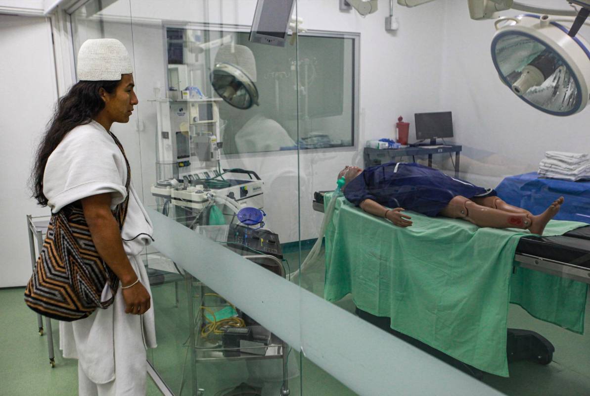 Quiere ser un médico osteópata, “porque tengo ese potencial de reconocer huesos y todo esto. El área que más me gusta es la anatomía”. Foto: MANUEL SALDARRIAGA QUINTERO.