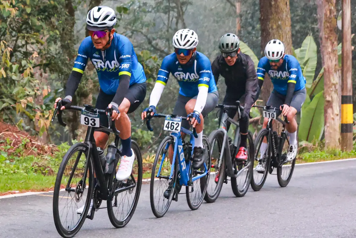 La segunda distancia fue de 63 kilómetros, con un ascenso total de 780 metros, abierta tanto a bicicletas de ruta como de ciclomontañismo. Foto: Manuel Saldarriaga Quintero.