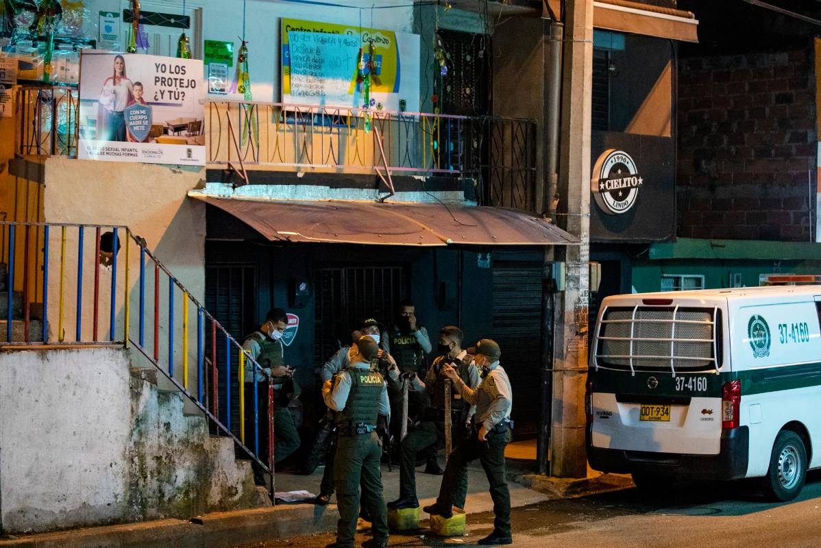 Custodiado por la Policía permanece el jardín Buen Comienzo. FOTO: Jaime Pérez