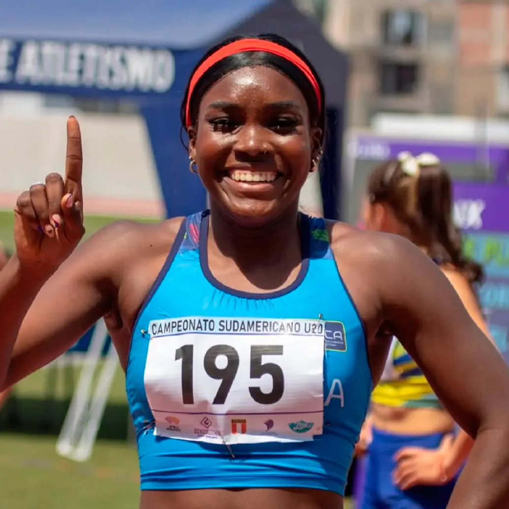 Con un registro de 11,17 segundos, la antioqueña Camila Maturana destronó el legendario récord de Felipa Palacios vigente desde 2005. FOTO: Cortesía.