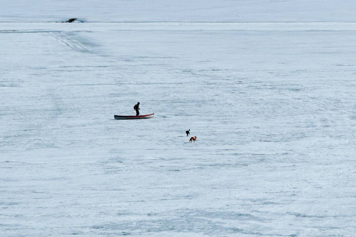 En Canadá las fuertes heladas congelaron El Gran Lago de los Esclavos Foto: AFP