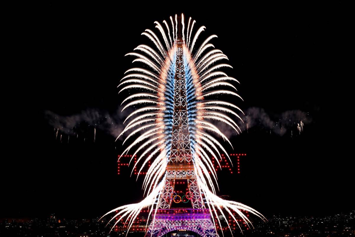Un aspecto destacado del Concierto de París es su componente visual, que incluye elementos pirotécnicos y el uso de láseres y tecnologías avanzadas Foto: Getty