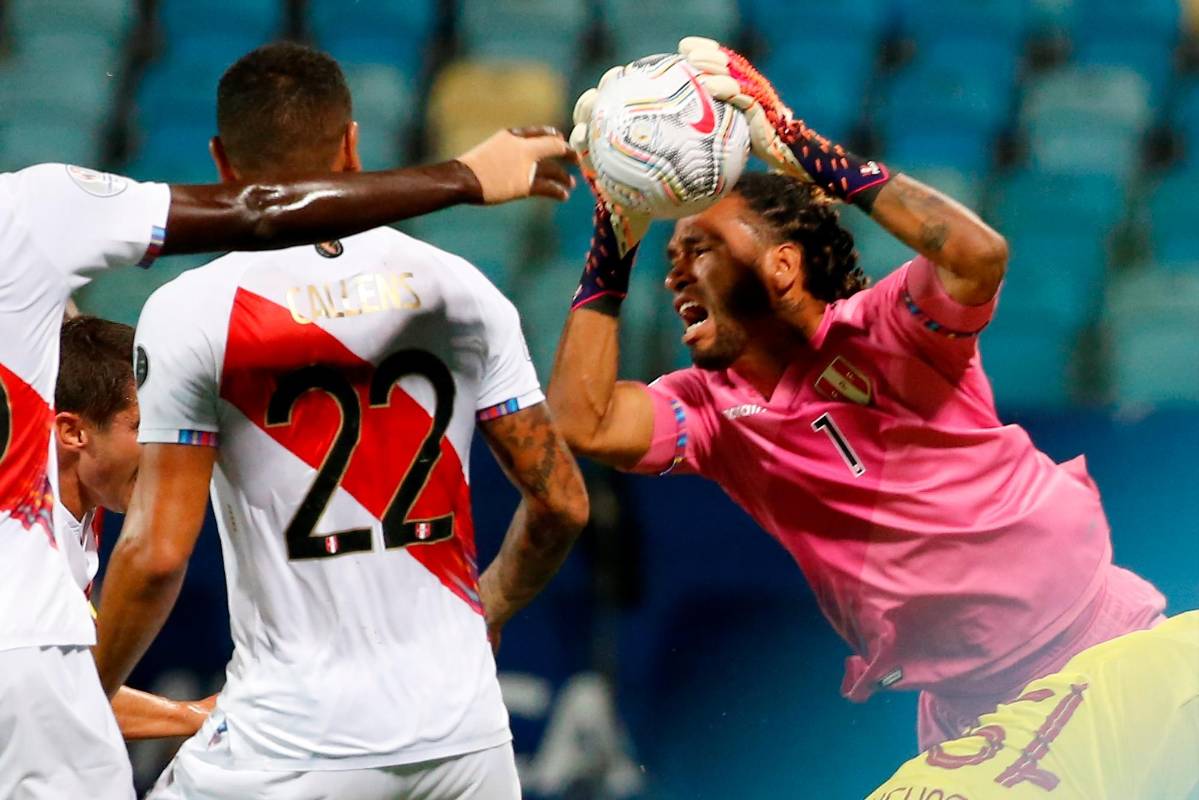 De nuevo Colombia falló en la definición a pesar de que llegó más que su rival, se repitió lo sucedido contra Venezuela, no estuvo fino a la hora de anotar. Foto: EFE