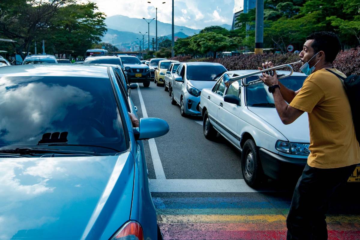 Los músicos también se unieron a la protesta de los comerciantes. FOTO: Jaime Pérez