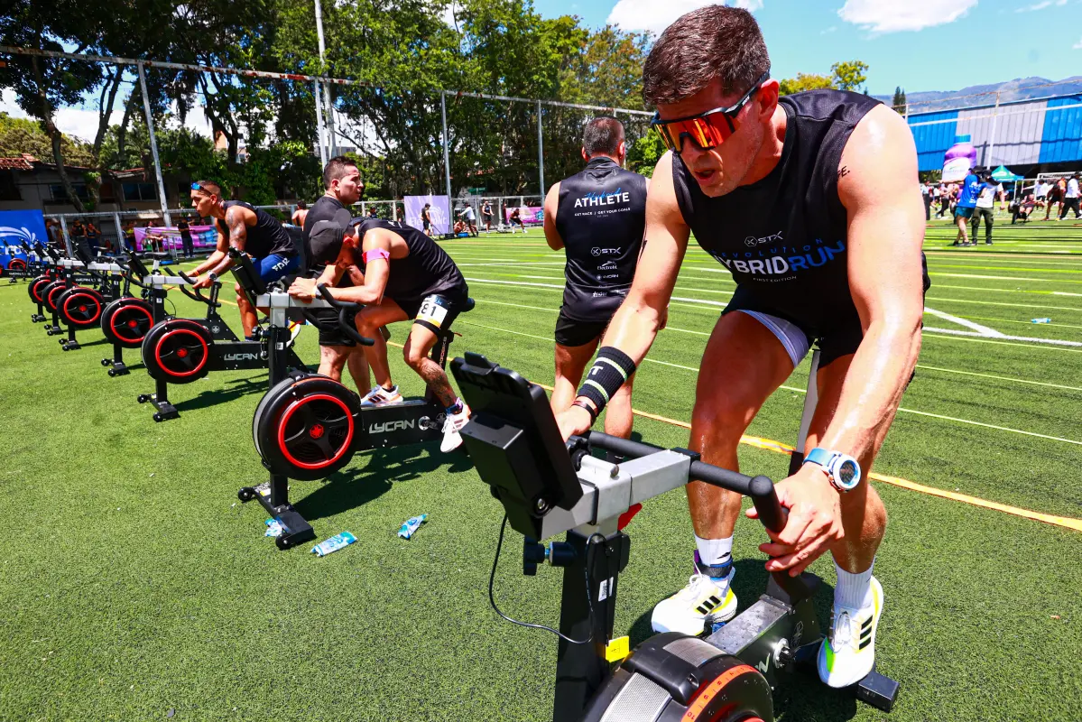 La Revolution Hybrid Run ha ganado popularidad en países como Alemania, Reino Unido y Estados Unidos, donde se ha consolidado como una de las tendencias más dinámicas del deporte urbano contemporáneo. Foto: Manuel Saldarriaga Quintero.