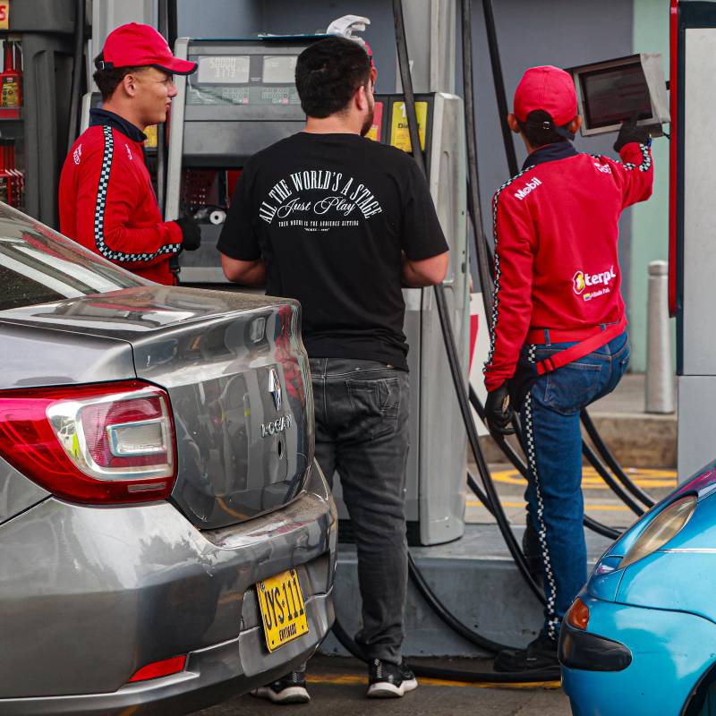 La Unión Gremial “Somos Uno” estima que la gasolina corriente acumularía un incremento de $1.942 por galón si la reforma tributaria es aprobada. FOTO 