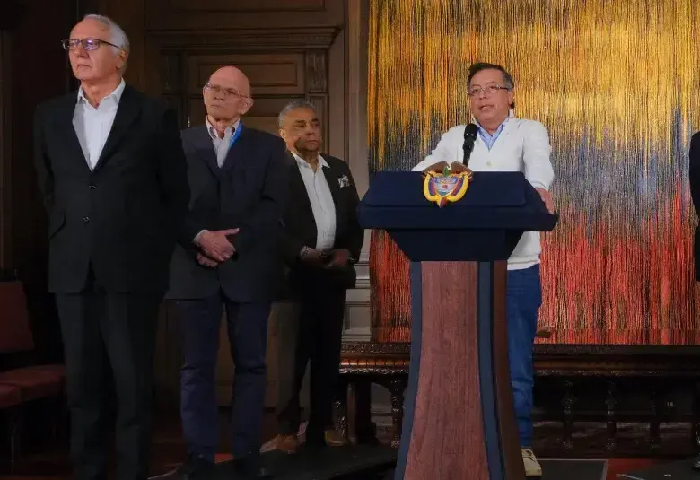 La alocución y el consejo de ministros duraron 5 horas. Foto: Presidencia.