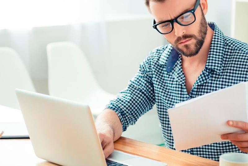 Empresas del sector logístico, manufacturero y comercial buscan personal con contrato a término fijo. FOTO: iStock