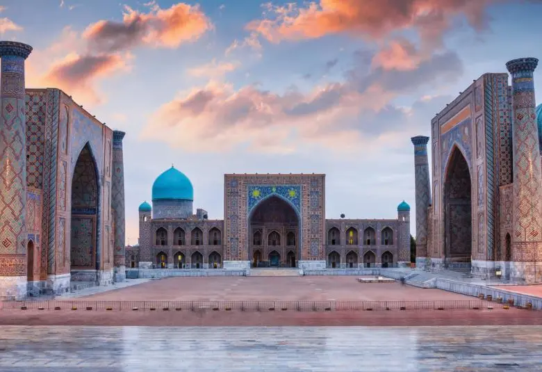 Uno de los principales atractivos turísticos de Uzbekistán son las mezquitas. FOTO: Getty