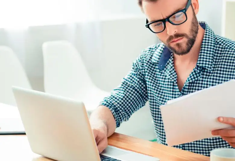 Empresas del sector logístico, manufacturero y comercial buscan personal con contrato a término fijo. FOTO: iStock