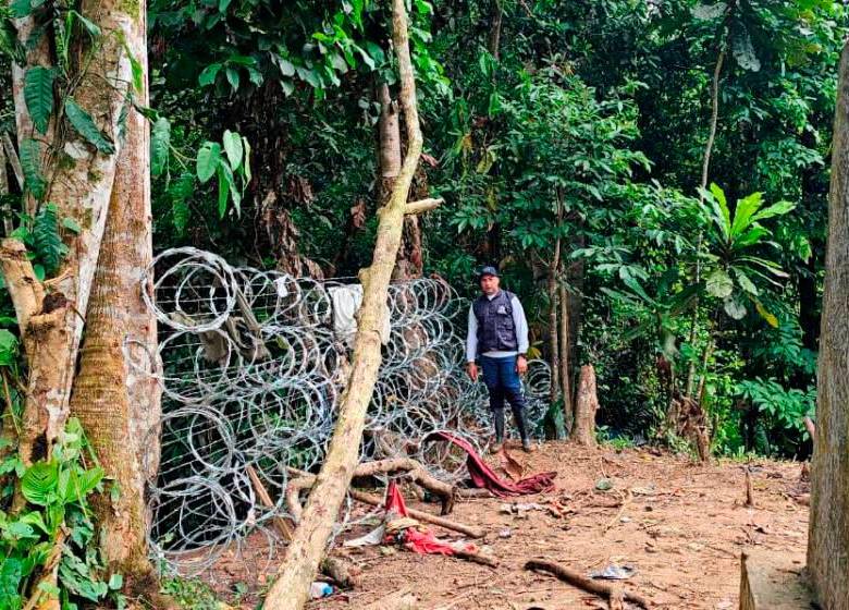 Tras la posesión del nuevo presidente de Panamá, ese gobierno ordenó la instalación de cercas de alambre. FOTO ARCHIVO 