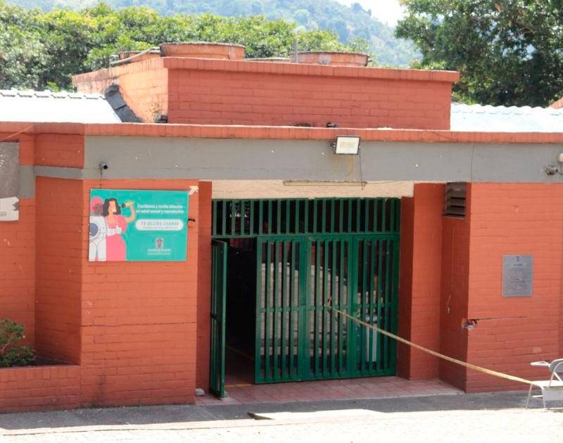 ¡Qué peligro! En San Antonio de Prado los alumnos conviven con grietas