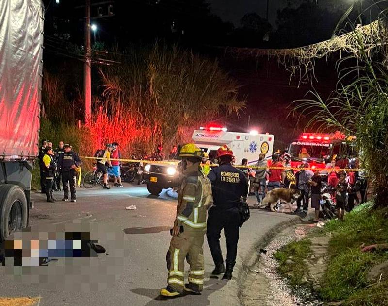 Dos adolescentes murieron arrollados en la vía vieja a Caldas